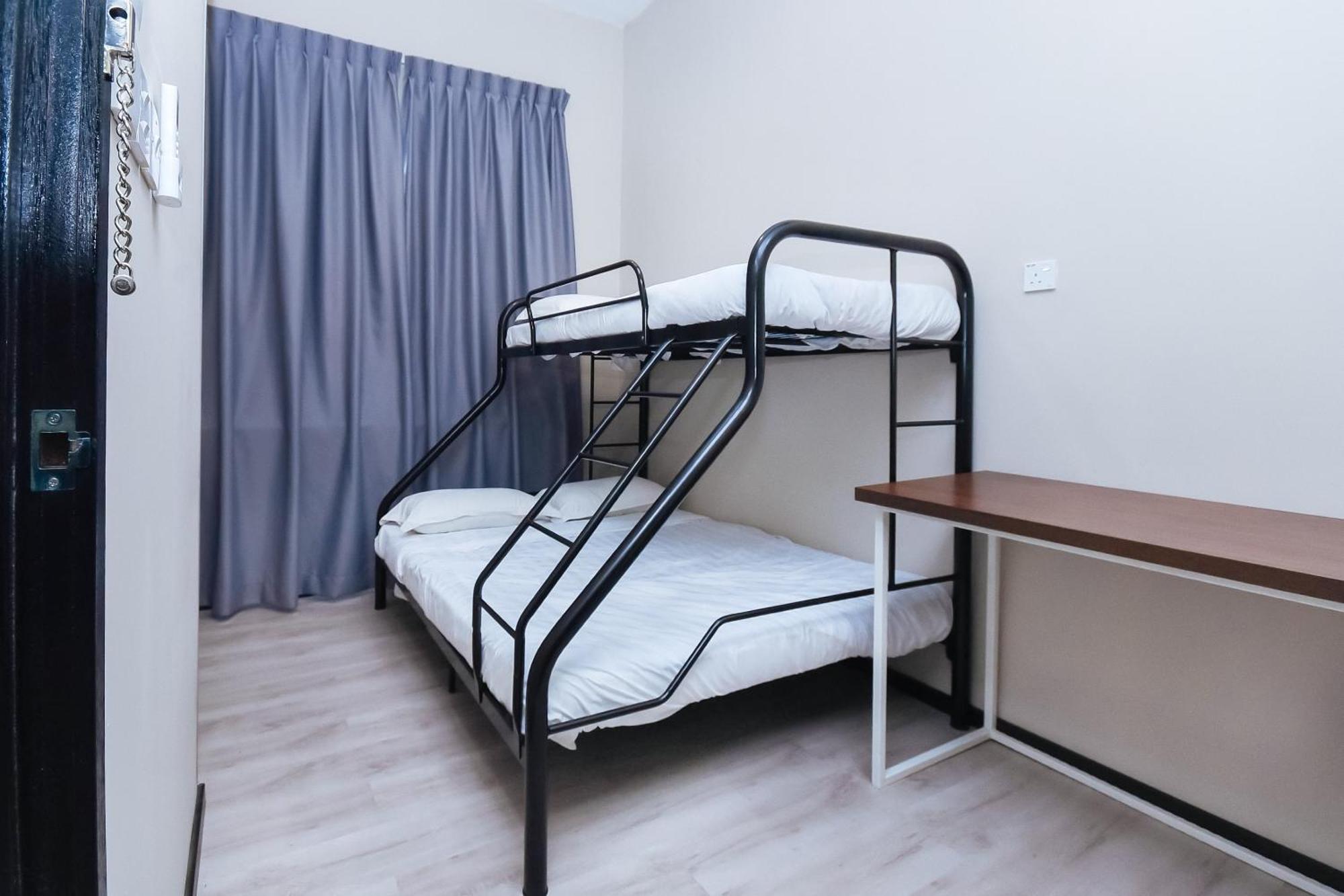 Spot On 89838 Lm Residence Miri Bagian luar foto